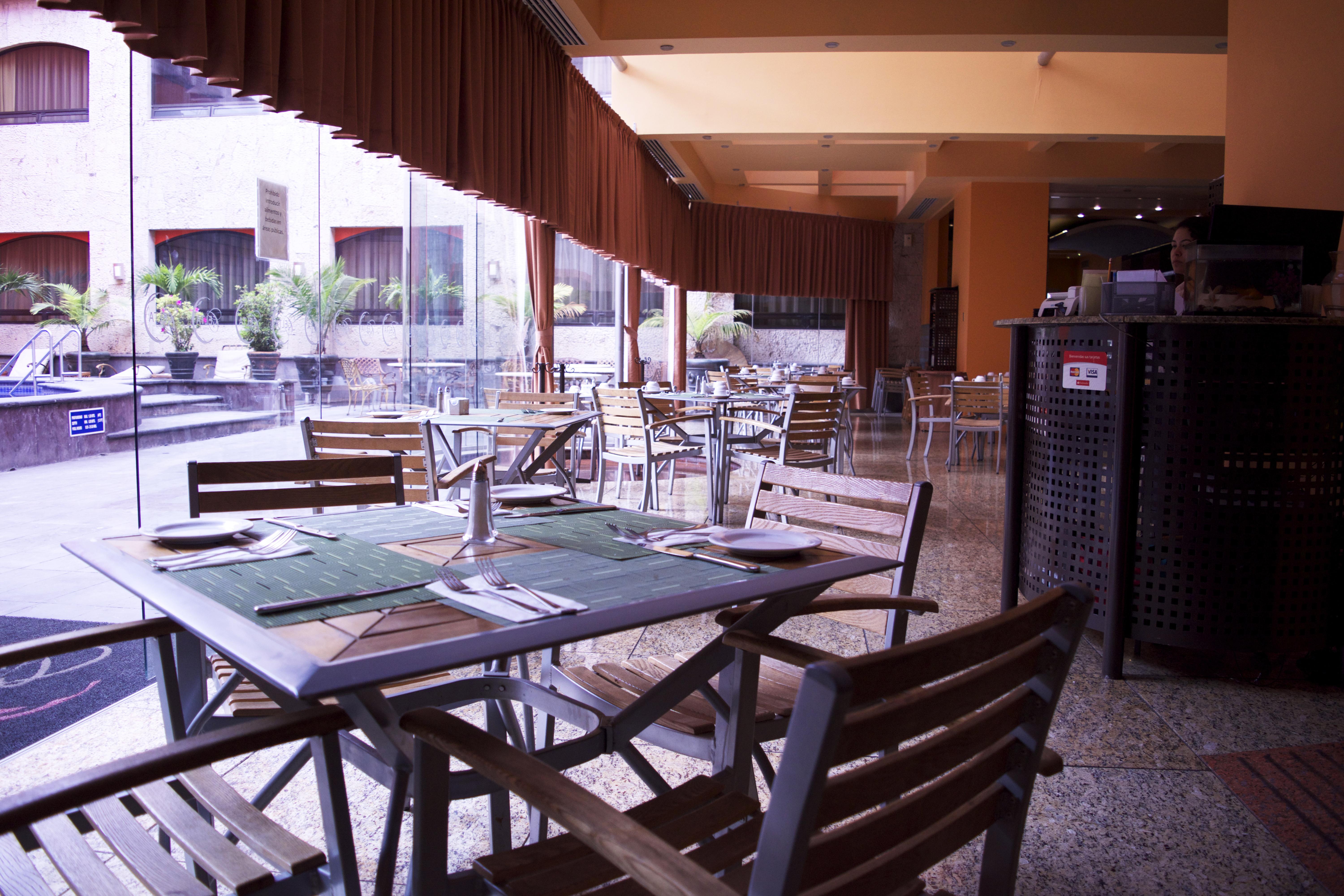 Hotel Celta Zapopan Bagian luar foto