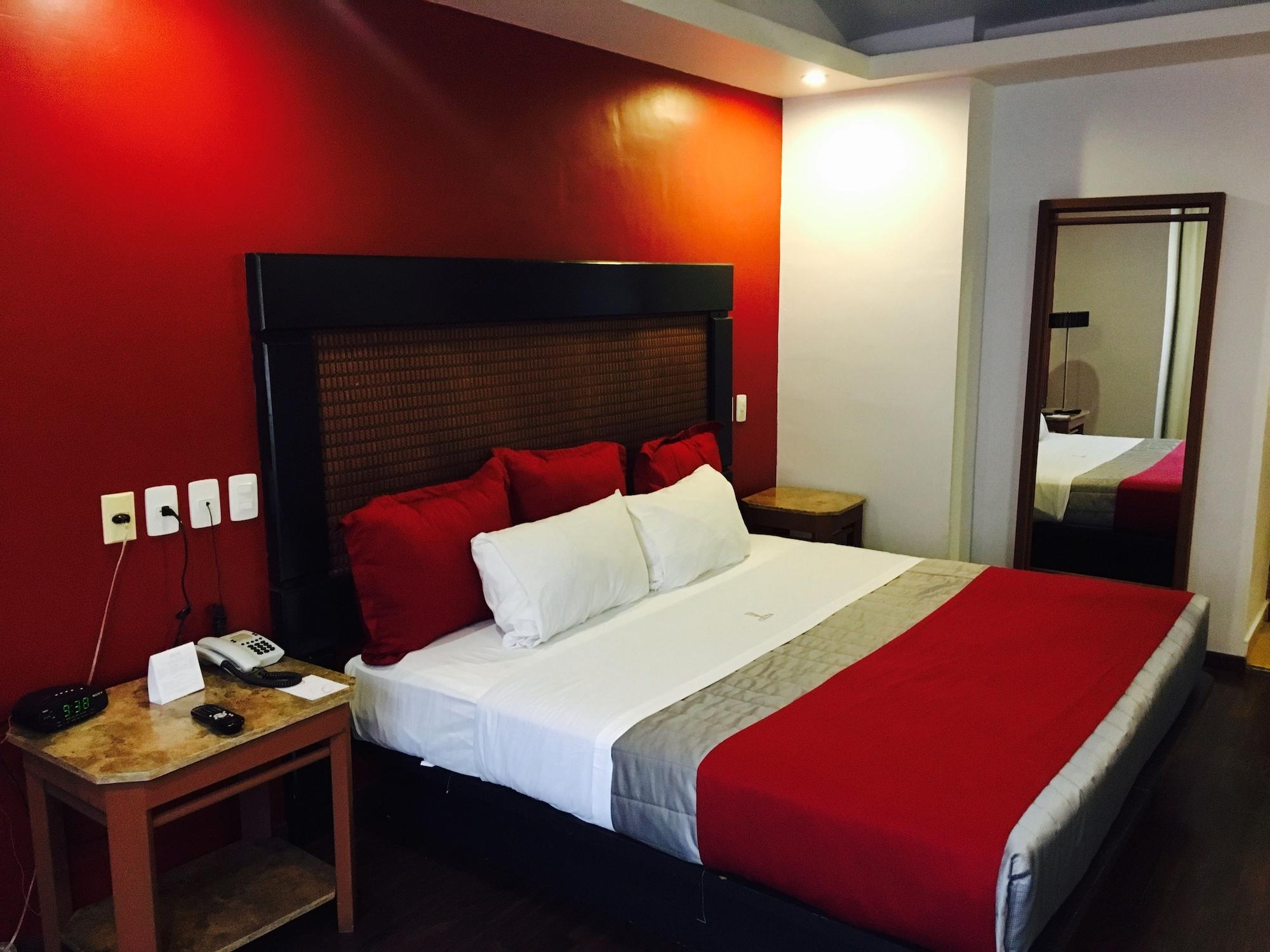 Hotel Celta Zapopan Bagian luar foto