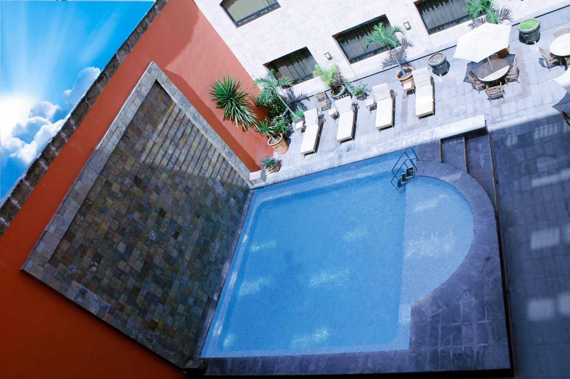 Hotel Celta Zapopan Bagian luar foto