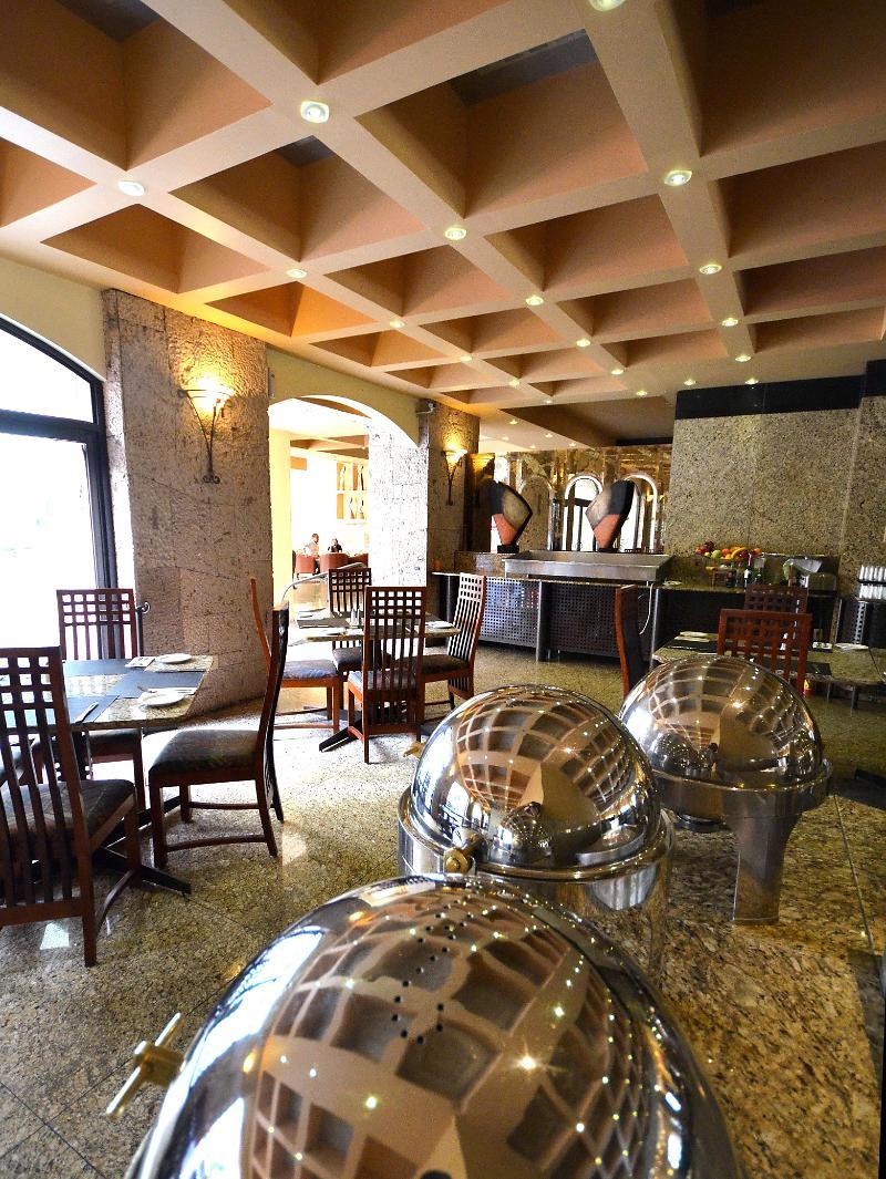 Hotel Celta Zapopan Bagian luar foto
